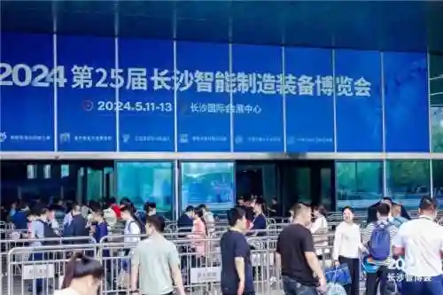 长沙首发阵容出装搭配(狂沙战弓搭配哪个箭头好)插图