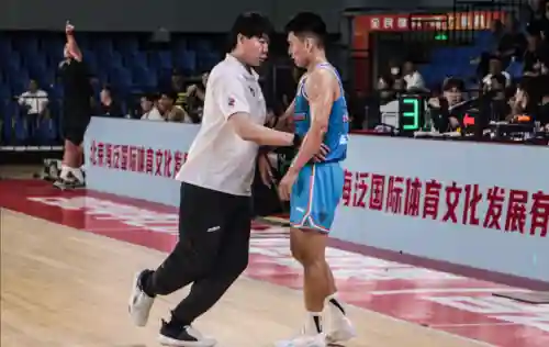 野球场阵容(俱乐部boss最高输出阵容)插图2