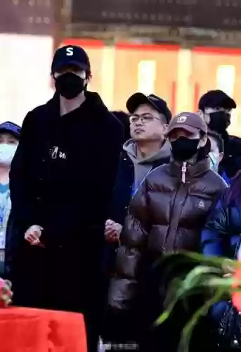 折腰男生阵容搭配