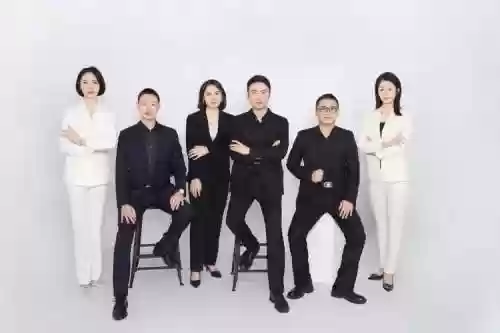 企业搭配阵容插图